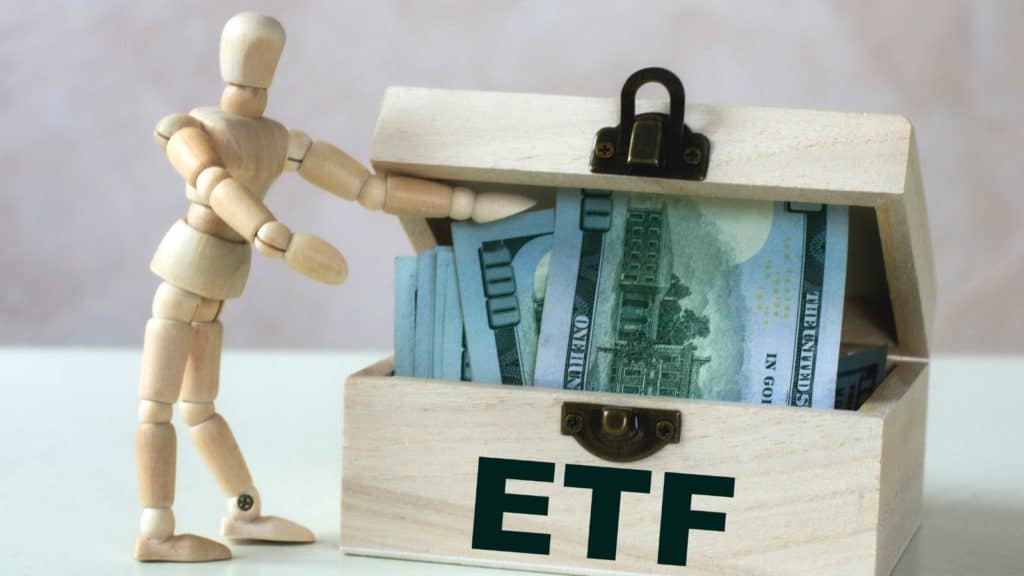 投資ETF的成本與費用比投資普通基金低