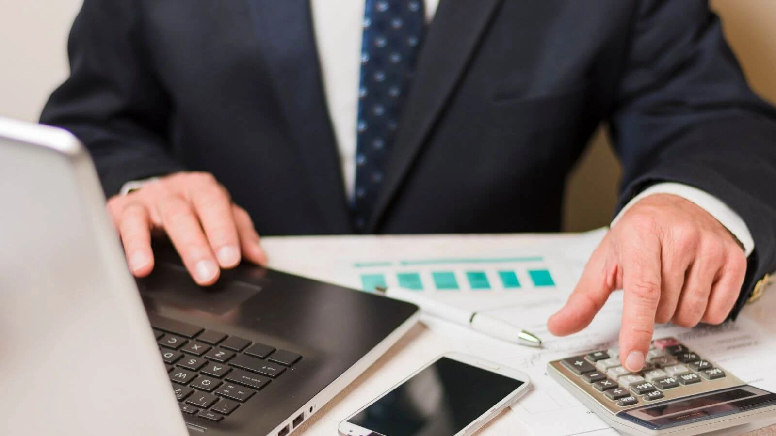 避險/對衝基金是什麼？搞懂對沖基金操作手法、優缺點，5大對沖基金排名- Spark Spark Finance