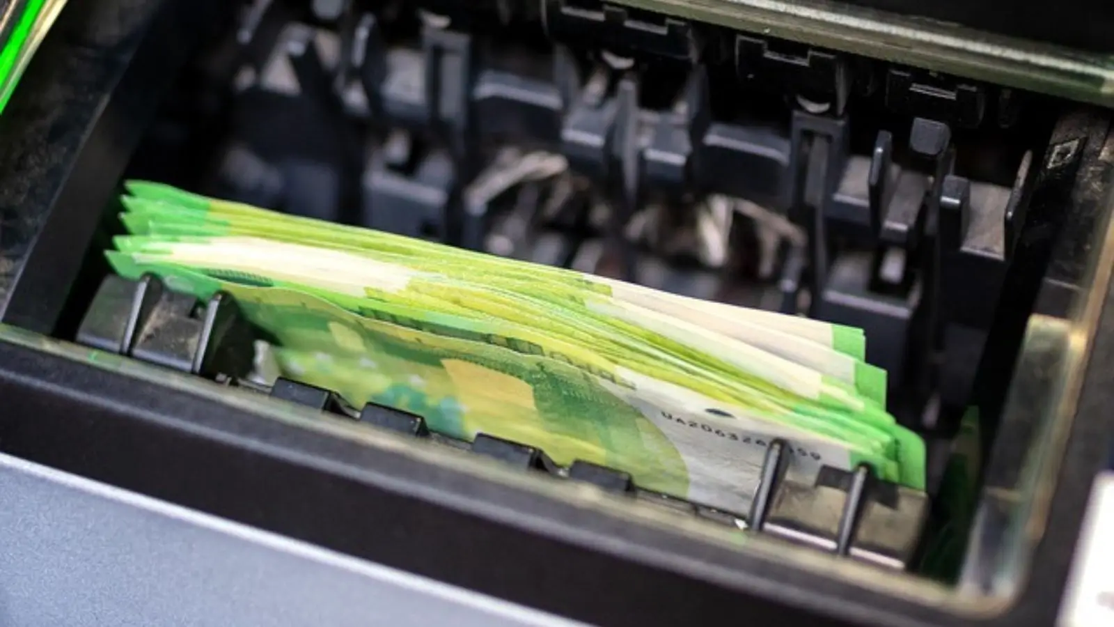 信用卡预借现金Credit Card Cash Advance 可在ATM提款？利息怎么算？ - Spark Spark Finance